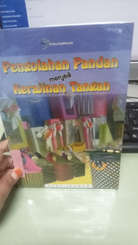 Image of penelolahan pandan menjadi kerajinan tangan